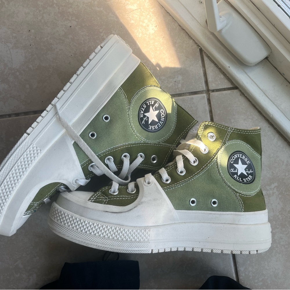 Green high top converse